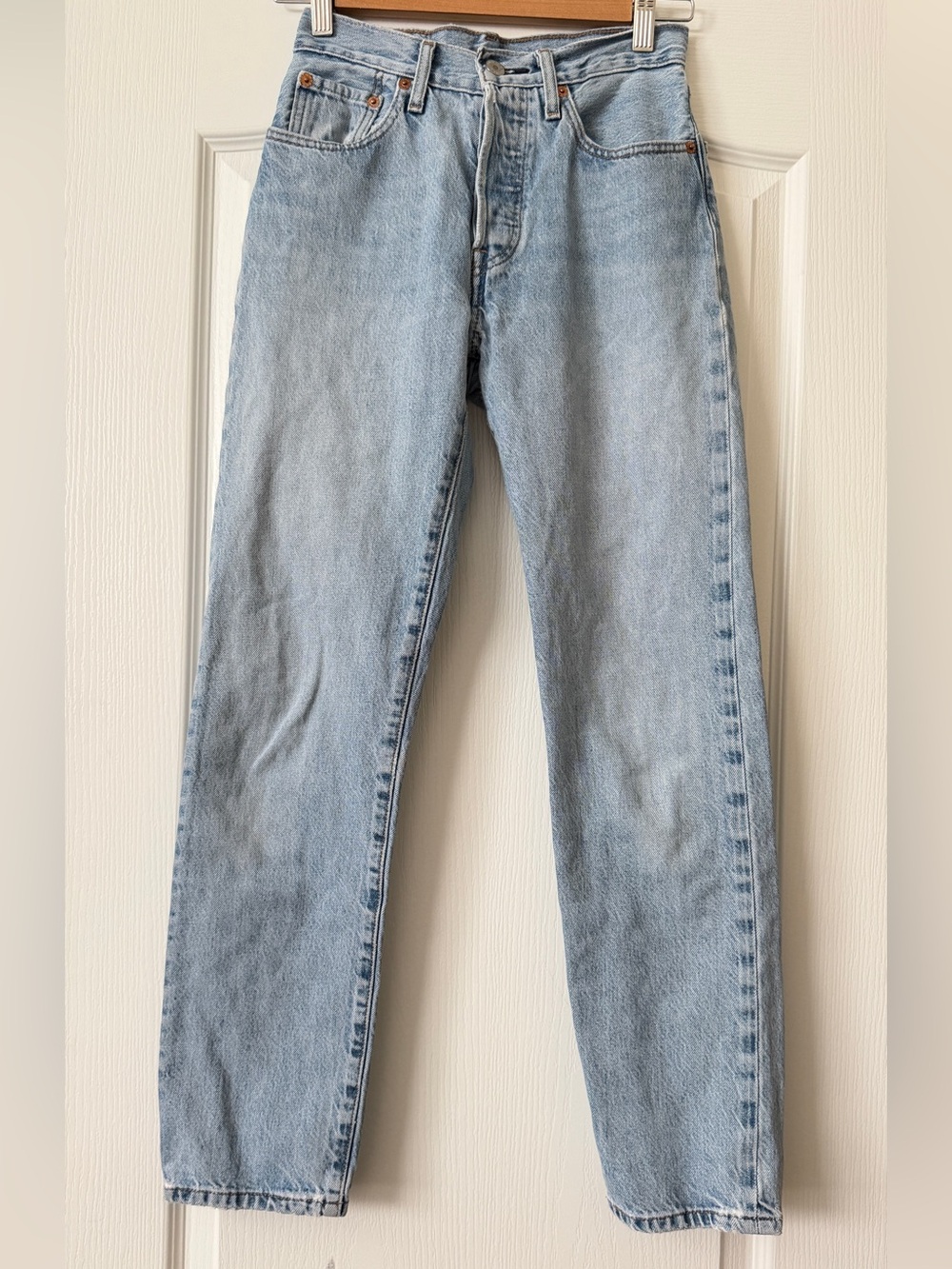 Levi’s 501 Original Jeans Women’s 24x28 Light Wash High Rise Straight Leg